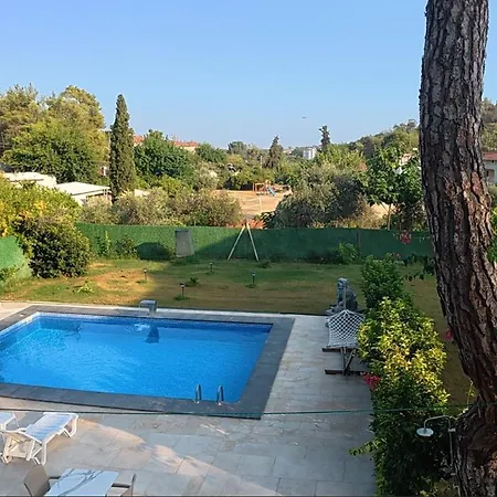 Garden çamyuva